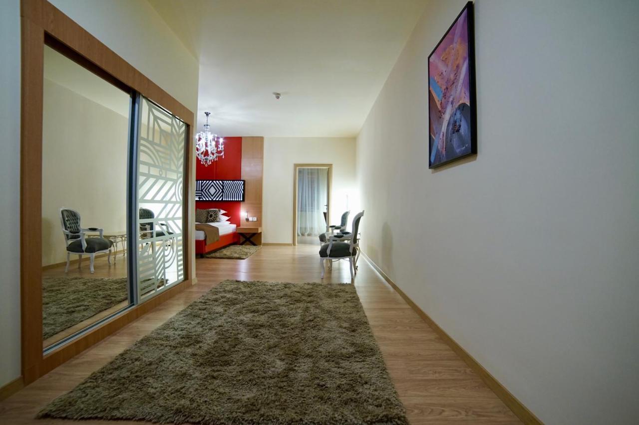 Hotel Astoria & Hunedoara